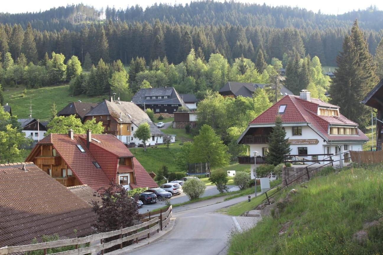 Schwarzwald-Hotel Kraeutle Feldberg  Exterior foto